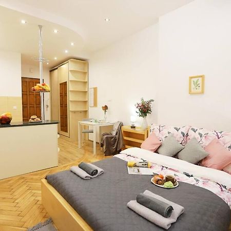 Batorego Cosy Apartment 2 Krasków Eksteriør bilde